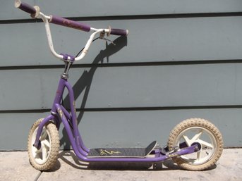 Vintage Strada Scooter