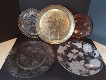 Carnival / Pressed Glass / Serving Plates