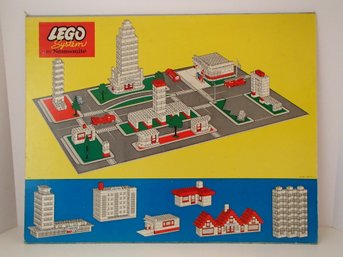 1961 Lego System By Samsonite Town Plan Board #246