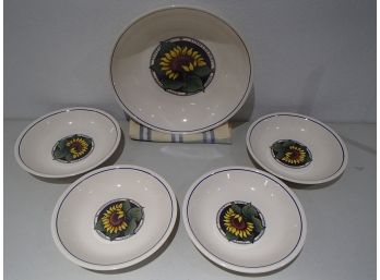 Susan Winget Pasta/salad Sunflower Set