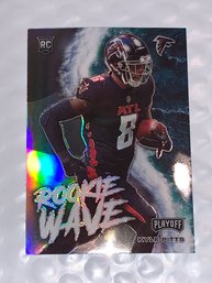 2021 PANINI PLAYOFF KYLE PITTS ROOKIE WAVE PRIZM ROOKIE CARD