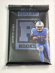 FACTORY SEALED 2022 WILD CARD MATTE GUARANTEED LOW NUMBERED JAHMYR GIBBS ROOKIE CARD PACK