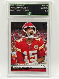 42/49!! 2022 PANINI CHRONICLES #PH-18 PATRICK MAHOMES PHOTOGENIC PURPLE EJE GRADING NM-MT 8.5