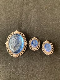 Blue Cameo Set