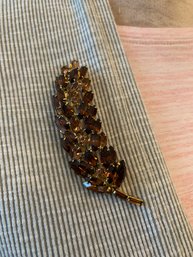 Root Beer Layered Leaf Brooch