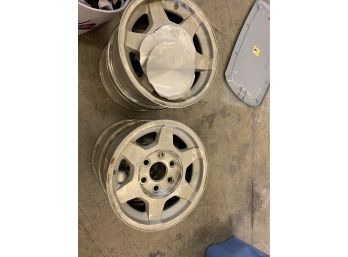 2004 GMC Yukon Aluminum Rims