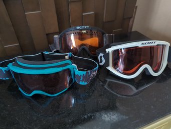 3 Pc Set Ski Goggles - Scott And Smith Brands