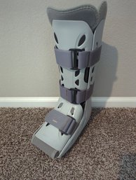 Orama And Spine Size Medium Air Cast Walking Boot