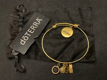 DoTERRA US Charm Bangle Bracelet Gold 2017