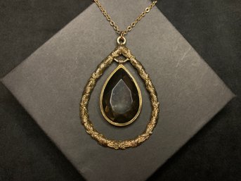 Gold Tone Necklace With Brown Accent Pendant