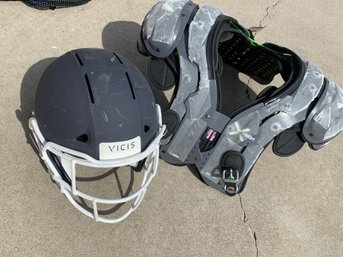 X Tech Football Shoulder Pads XL 20'-21' VICIS Football Helmet