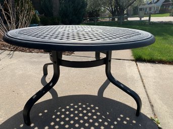 Round Outdoor Table 42' Wide 22' Tall