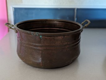 Antique Handled Copper Pot - 7 ' Diam