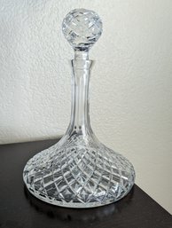 Stunning Crystal Glass Diamond Motif Decanter 12 In Tall 8 In Wide