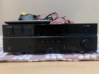 Yamaha Natural Sound AV Receiver RX-V467 Untested