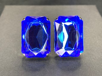 Vibrant Blue Silver Tone Earrings FrenchOmega Clip