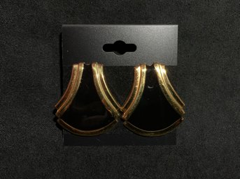 Vintage Gold Tone And Black Earrings