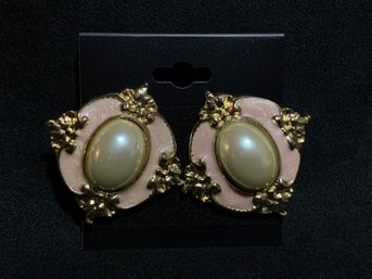 Vintage Gold Tone Faux Pearl Enamel Earrings