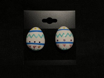 Vintage Easter Egg Earrings
