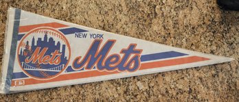 Original Vintage New York Mets Baseball Pennant Great Condition Yanks Rule Mets Stink Ooops