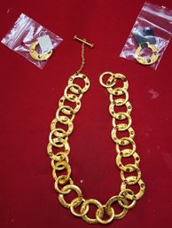 Georgus 16 Inch Meuseum Shop Necklace And Matching Earings
