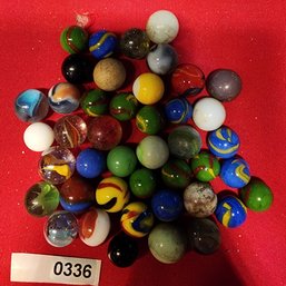 Awesome Lot Of Vintage Marbles Great Colors And Great Condition