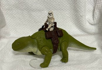 Original Kenner Star Wars Action Figure Dewback W Saddle & Stormtrooper Nice Combo