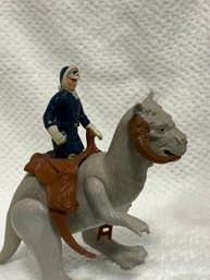 Original Kenner Star Wars Action Figure Taun Taun W Saddle And Han Solo Hoth