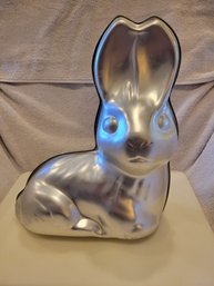 Wilton 1974 3D Bunny Cake Mold Pan - #502-2243 - Excellent Used Condition - Plus Bonus Pan