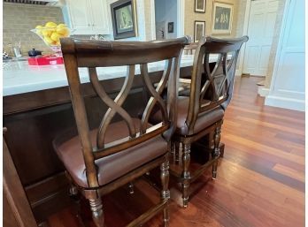 Set Of 4 Wood Barstools With Leather Seats