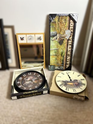 L3/ 4pcs - 2 Beautiful Clocks, Lighted Canvas By Wild Wings, Mirror In Wood Frame