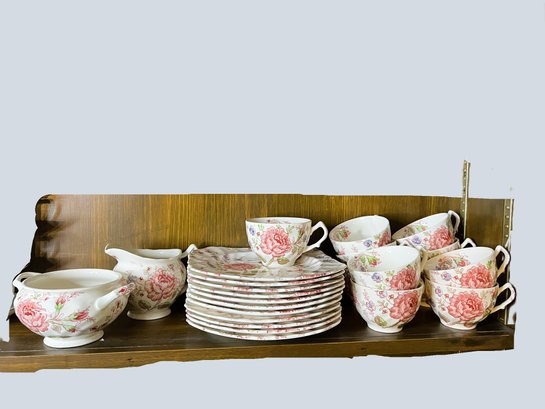 DR/ 24pcs - Johnson Bros 'Rose Chintz' Vintage Luncheon Set - Porcelain Transfer