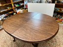 CRC5/G: Beautiful Oval Mahogany Dining Table With 2 Leaves And Table Pads