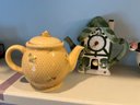 K/ Shelf Of 7 Themed Teapots - Green Cottage A Clock, Wms Sonoma, Coronation Meadows Burleigh, Heirloom Etc
