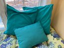 FR/ 8 Assorted Colorful Pillows - Toss, Accent, Seat  & Bench  Cushions