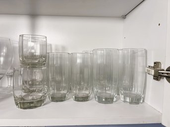 K/ 17pcs - Shelf Of Drinking Glasses Set