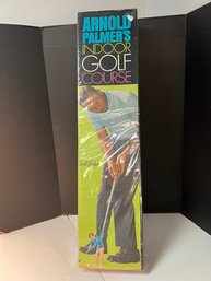 AN/CR89 - Arnold Palmer Indoor Golf Course Set In Original Box