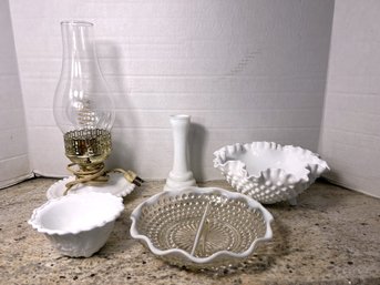 FR/ 5pcs - Milk Glass Bundle: Bowls, Vase, Lamp