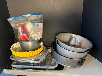 P/ Variety Of Baking Pans, Cookie Cutters, Muffin Liners