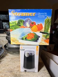 K/ 2pcs - Microwave Steamer And Toastmaster Coffee Grinder - Both New In Box