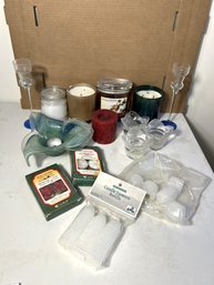 L/ 15pcs - Candles And Holders Assortment