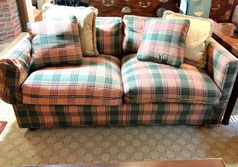 FR/ Super Comfy 2 Cushion Madras Plaid Loveseat On Wheels & 4 Accent Pillows - Separate Back & Seat Cushions