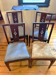 DR/ 4pcs - Vintage Dining Chairs