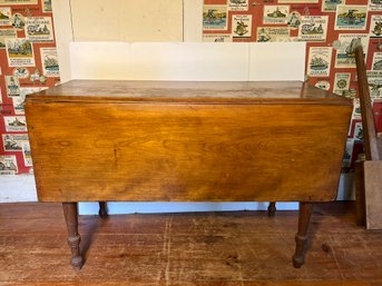 3U/ Vintage/Antique Wood Drop Leaf Table