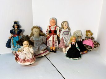 AN/CR185 Box 8pcs - Vintage Collector Dolls - Madam Alexander, Effanbee Etc