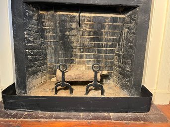 2U/ 3pcs - Vintage/Antique Black Metal Fireplace Andirons And Fender