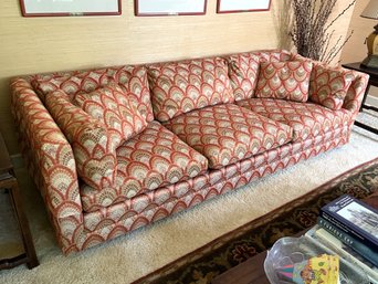 LR/ Gorgeous Vntg Henredon Lo-Back Red Gold Sage Peacock Like Upholstered 3 Cushion Sofa Couch & Pillows