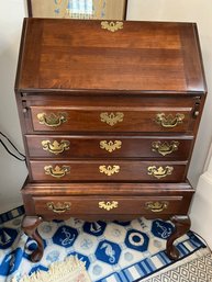GR/CR2 - Dainty 1960 Queen Anne Secretary - 4 Drawers, Pull Down Desk Surface, Support Slides
