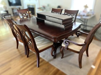 DR/ 9pcs - Lovely Wood Dining Table With Leaves And 6 Dining Chairs
