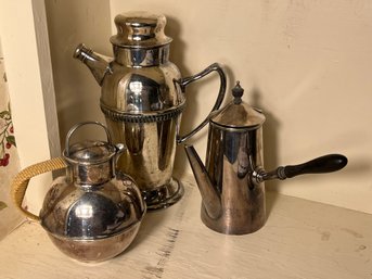 FR/ 3pcs - Assorted Silver Plate Coffee/Tea Pots